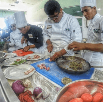 악마의 물고기를 황금 알로: 멕시코 아카리 수산(Acari Fish)의 침입종 자원화와 블루 이코노미 전략 acari fillet